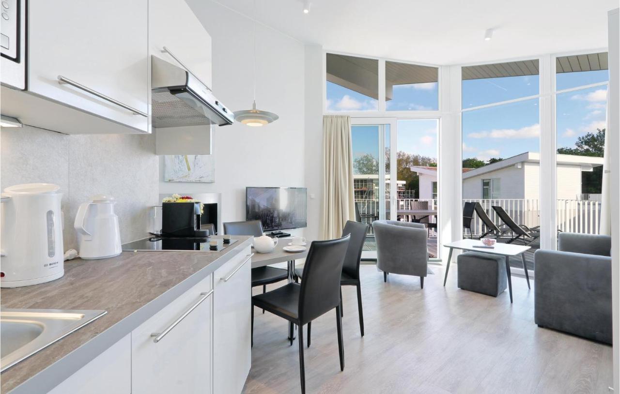 Duenenvilla Penthouse Superior Lübeck Exteriör bild