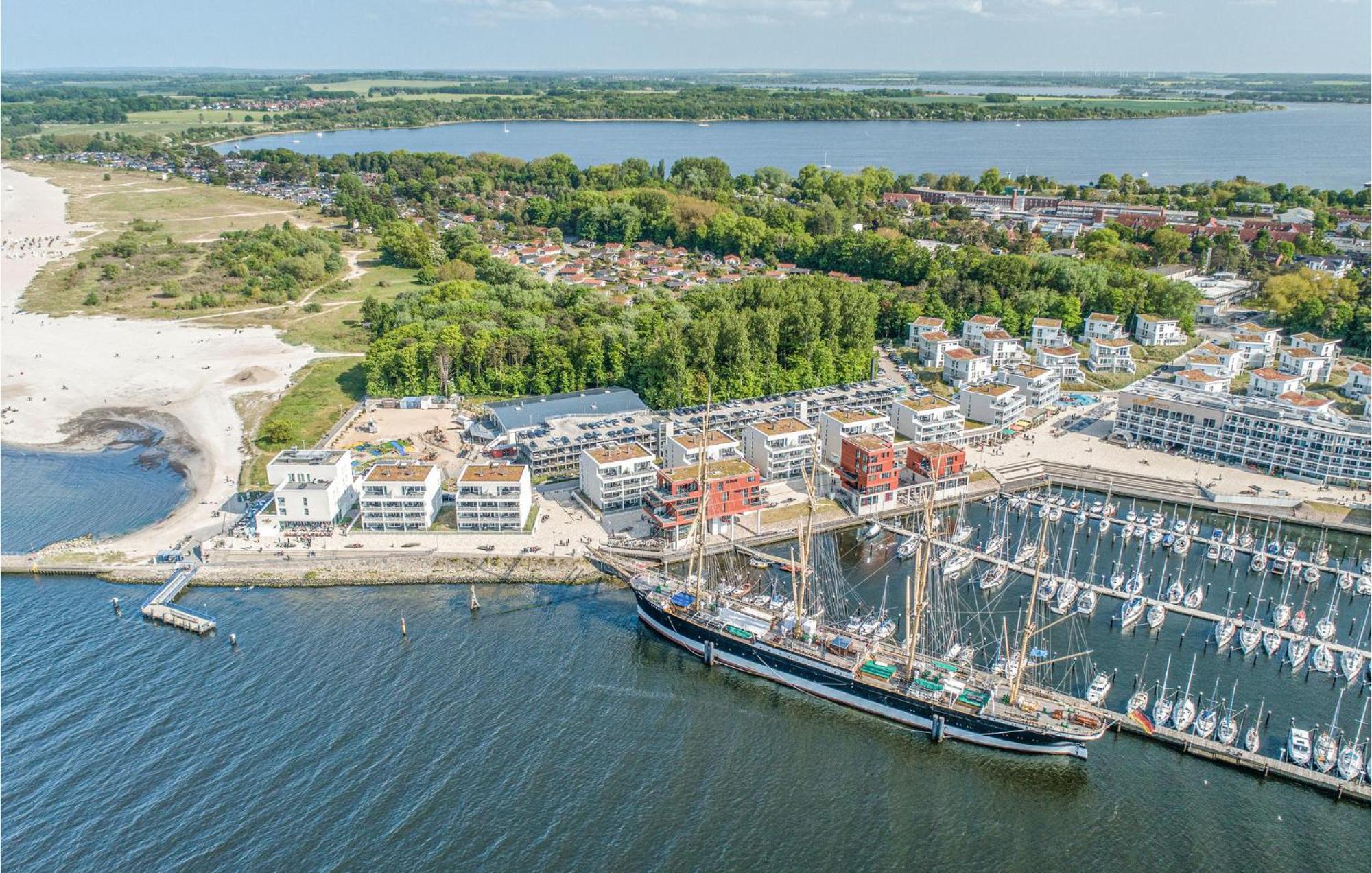 Duenenvilla Penthouse Superior Lübeck Exteriör bild
